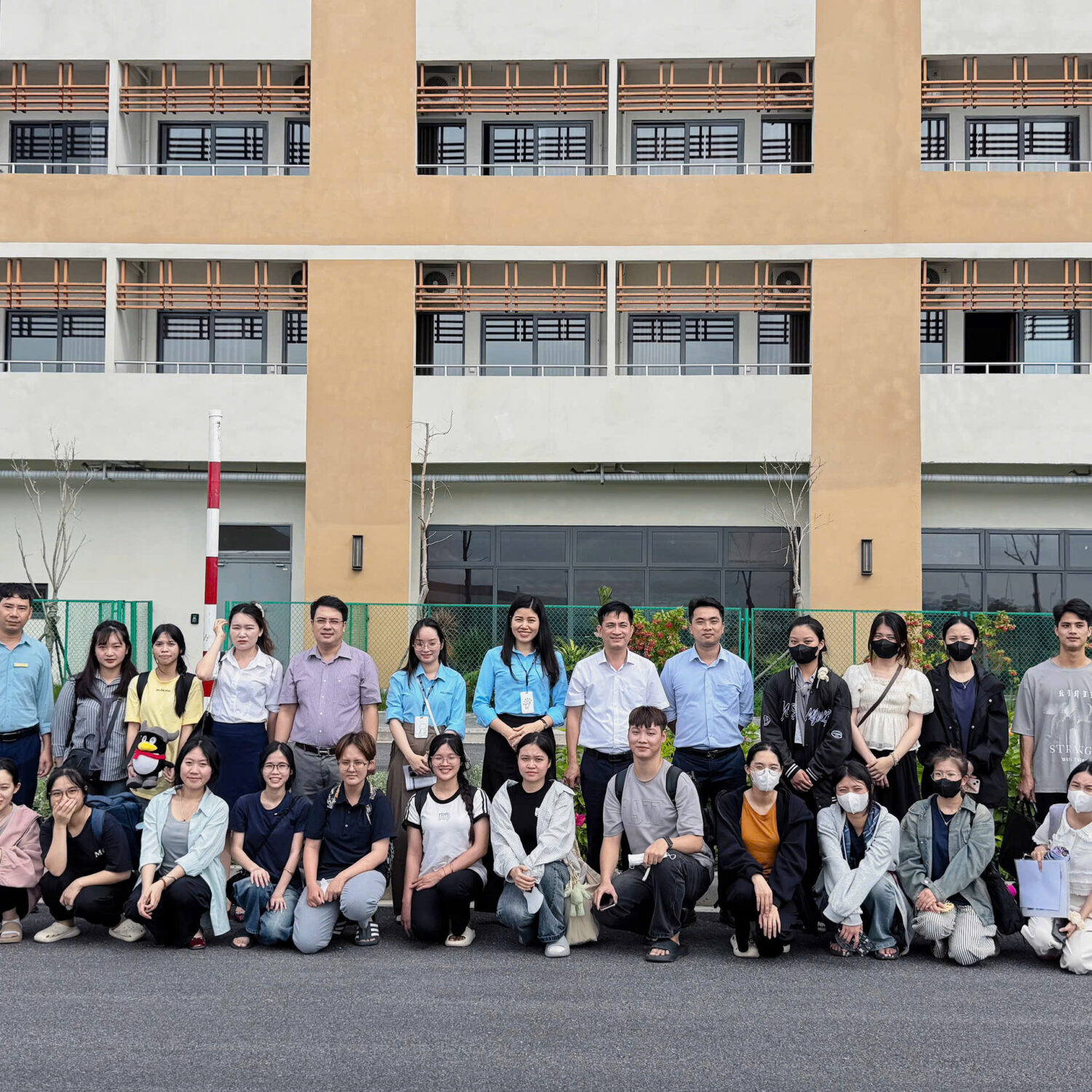 Sinh viên ngành Ngôn ngữ Trung Quốc Trường Đại học Thành Đông đi thực tập tại Công ty TNHH PEGATRON Việt Nam